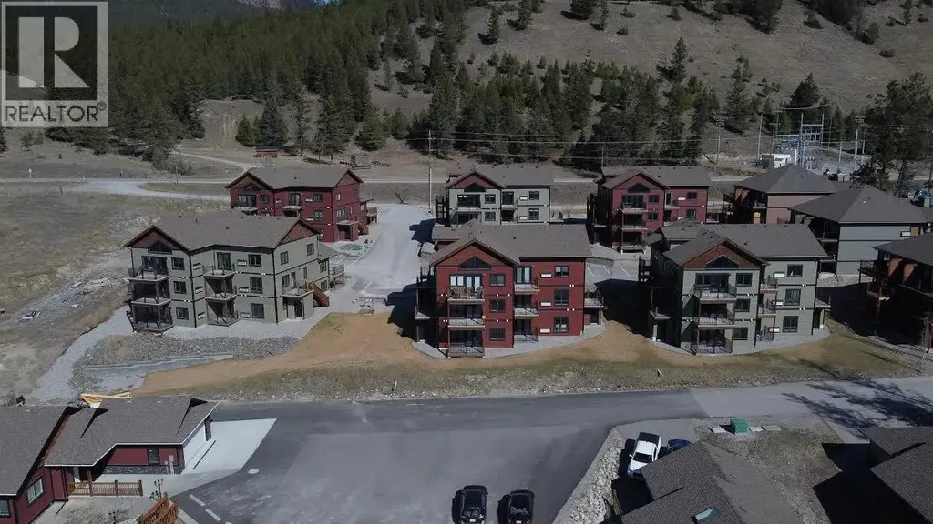7291 Prospector Avenue Unit# 404, Radium Hot Springs